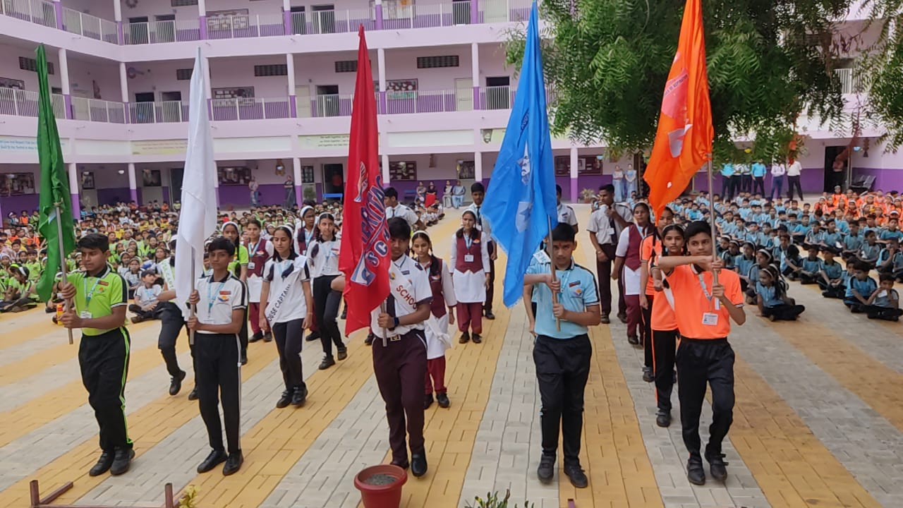 GK Heritage School, Shivpuri students doing parade