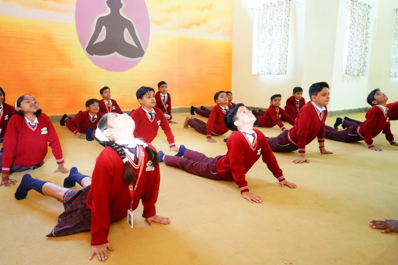 GK Heritage School, Shivpuri doing yoga